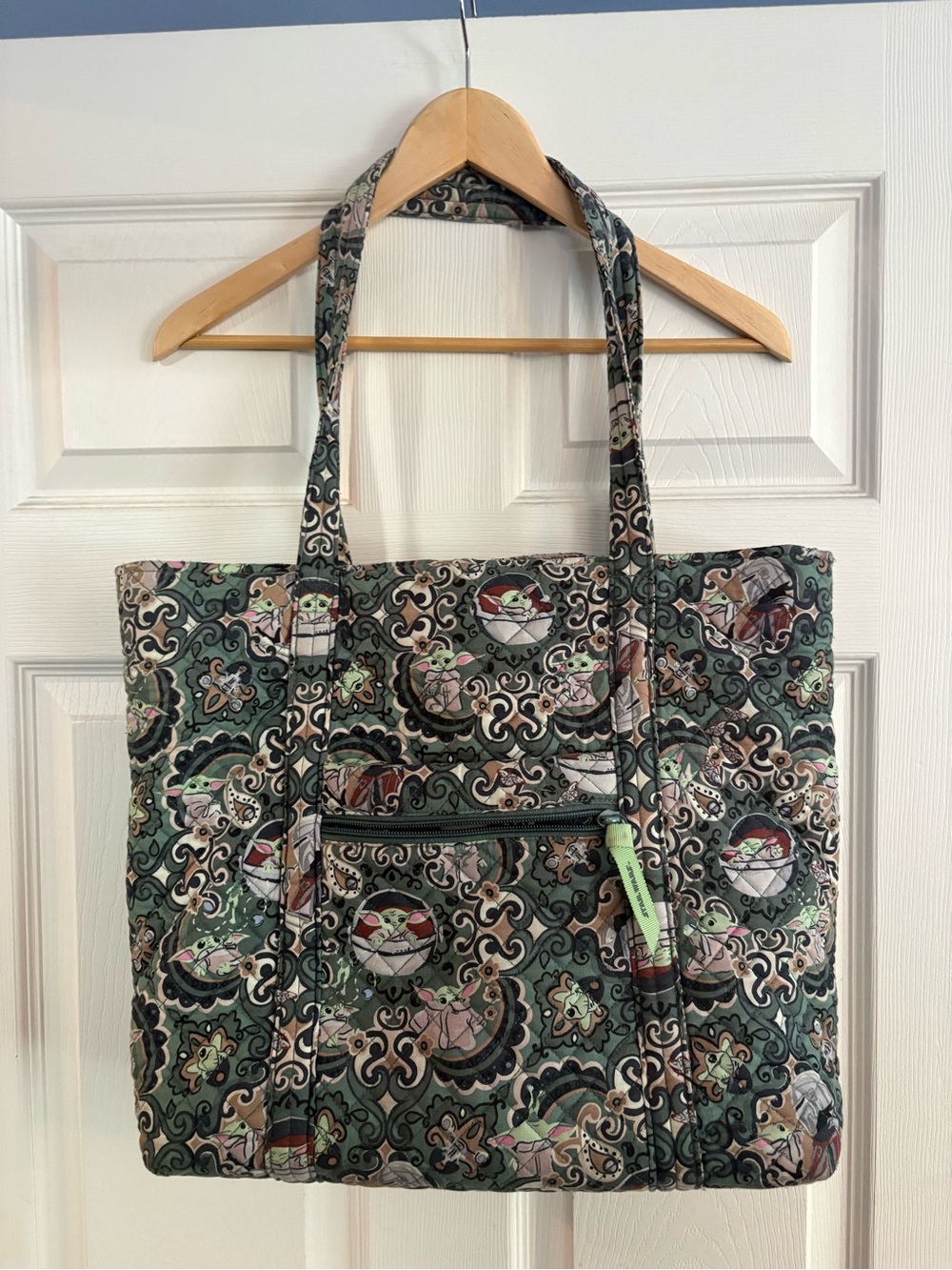 Vera Bradley Grogu Quilted Patterned VeraTote Bag in Green